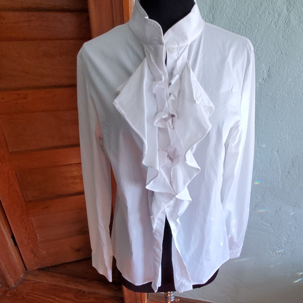 Tahari shirt